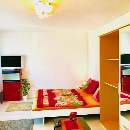 #World Monteurzimmer シュクロイディッツ エクステリア 写真