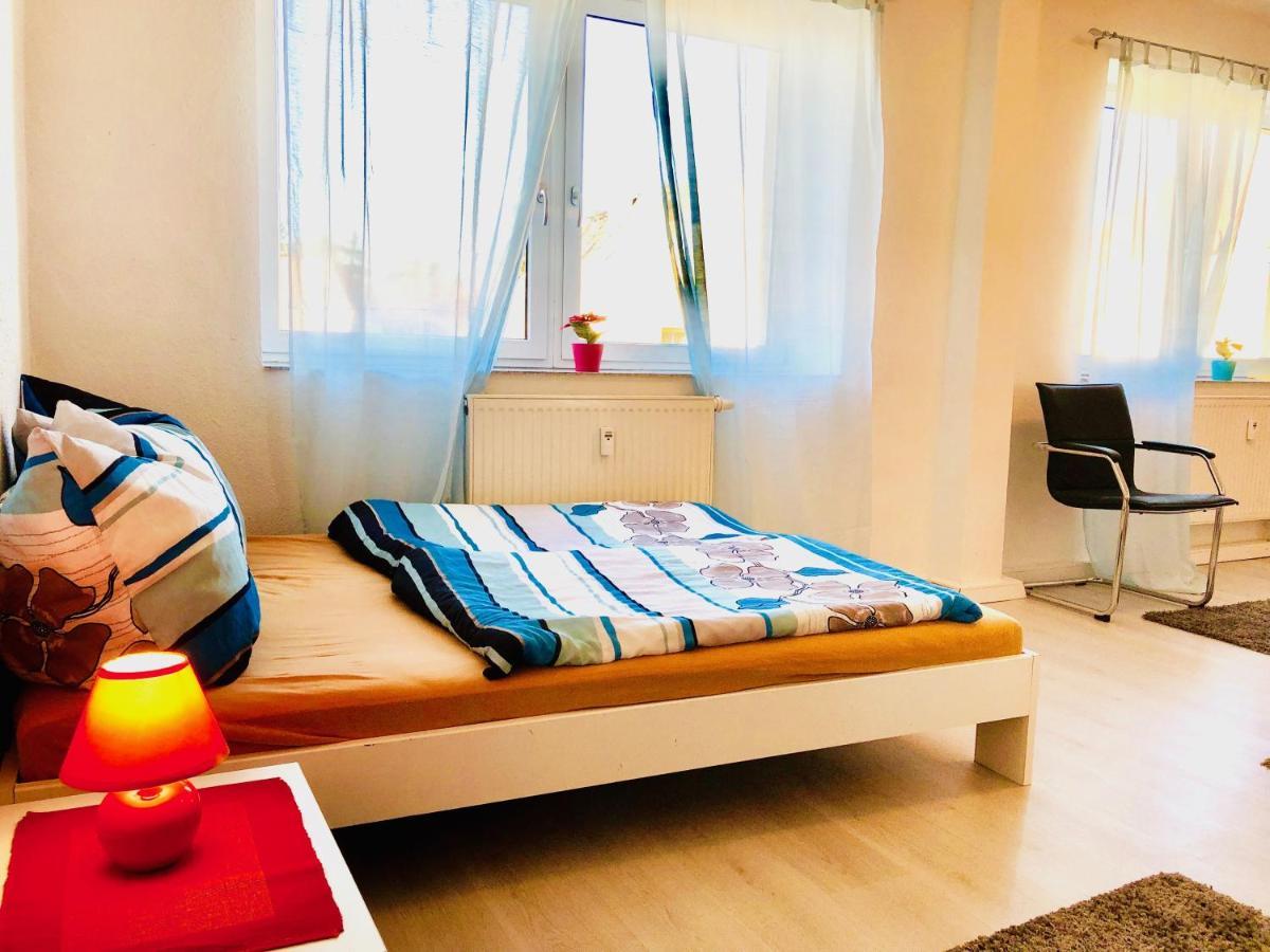#World Monteurzimmer シュクロイディッツ エクステリア 写真